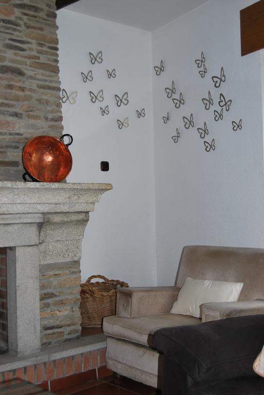 Casa Rural La Cuadraa Linares de Riofrío Exterior foto